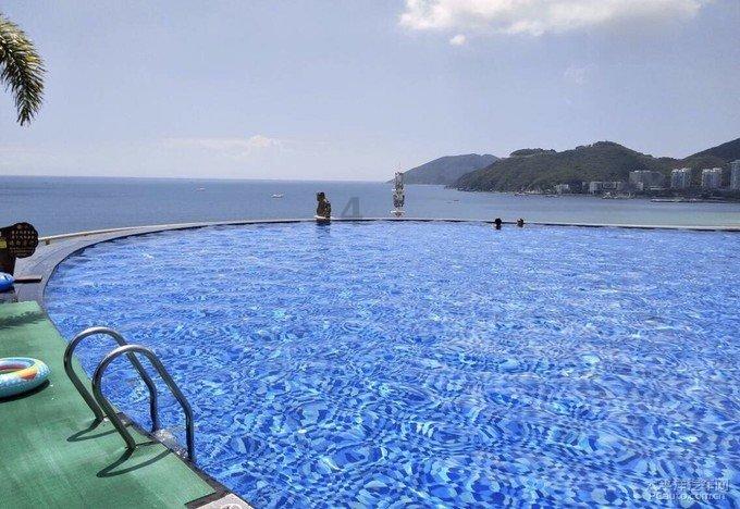 甜美奥莉暑假逛街